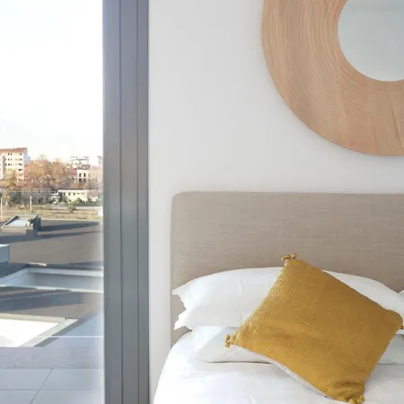 מלון דירות Zambala Luxury 4*